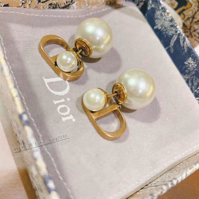 Dior飾品 迪奧經典熱銷新款CD大小珍珠耳釘 耳環  zgd1229